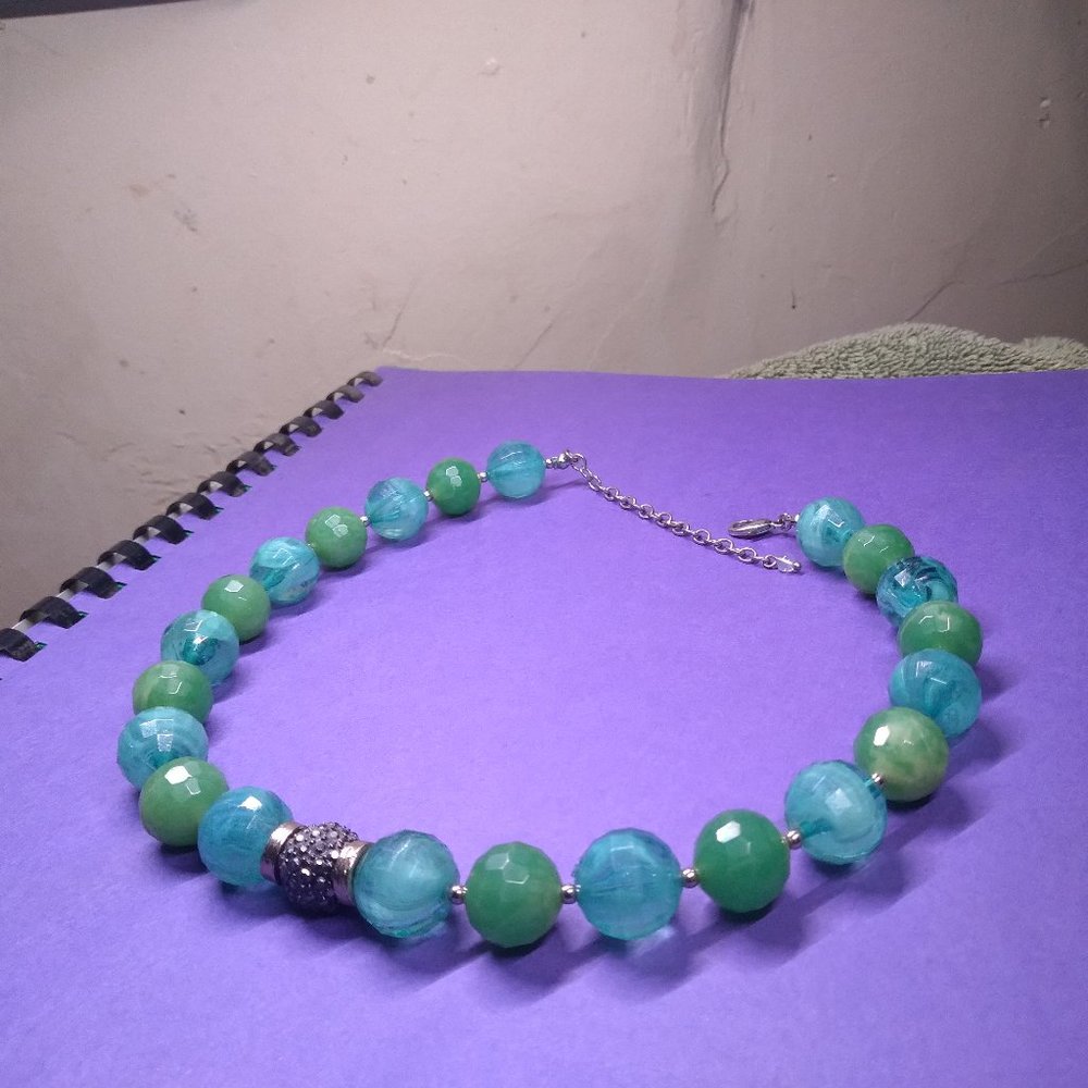 Large blue bead and silver tone ball necklace